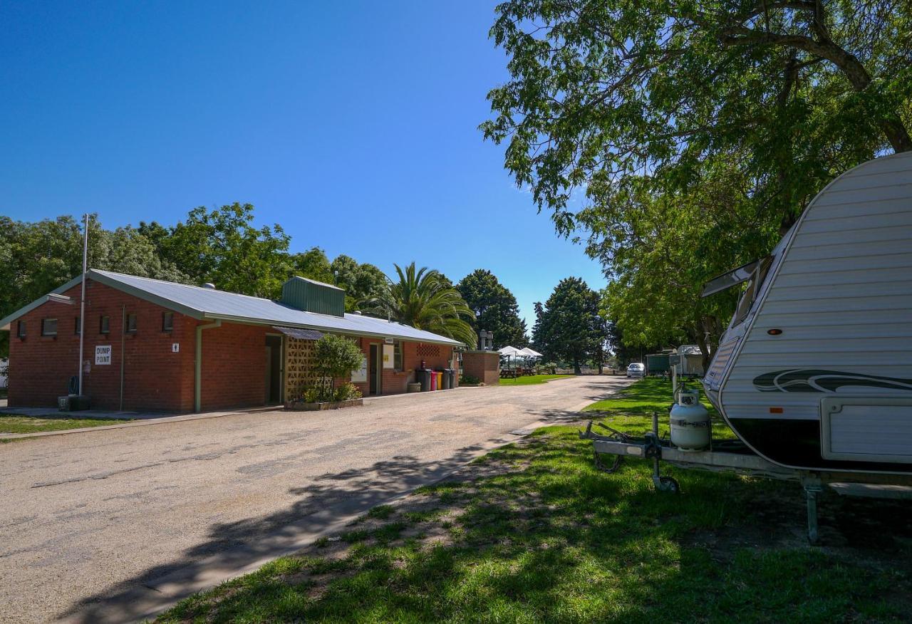 Big4 Wangaratta North Cedars Holiday Park Экстерьер фото